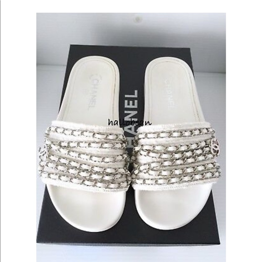 CHANEL sandals